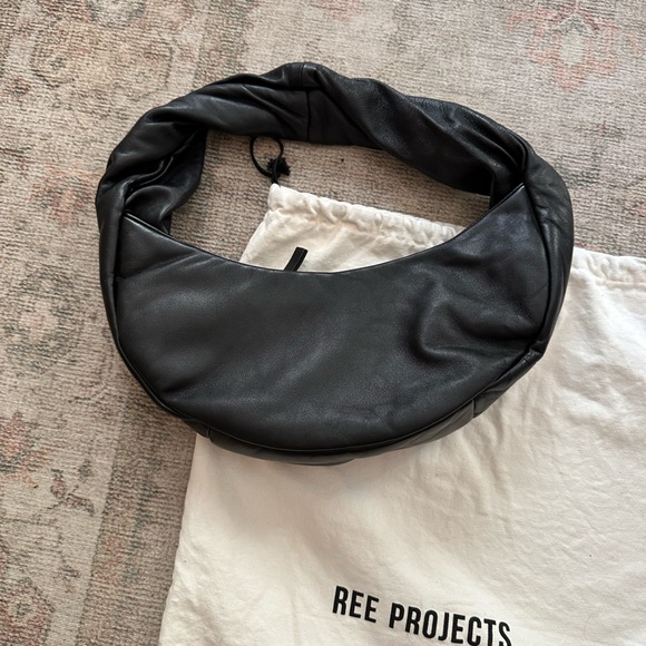REE PROJECTS
small Why shoulder bag - Picture 2 of 4